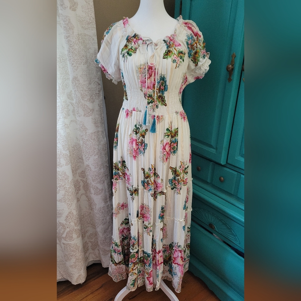 Floral Bohemian Maxi Dress in Cream and Pink